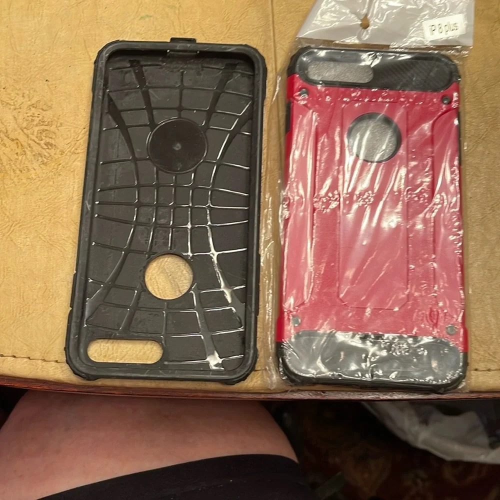 🔴or🌼FLASH SALE!CELLPHONE OUTER PROTECTION CASES.(2)I-8 PLUS1RED/BLk NWOT,Gold/Bk